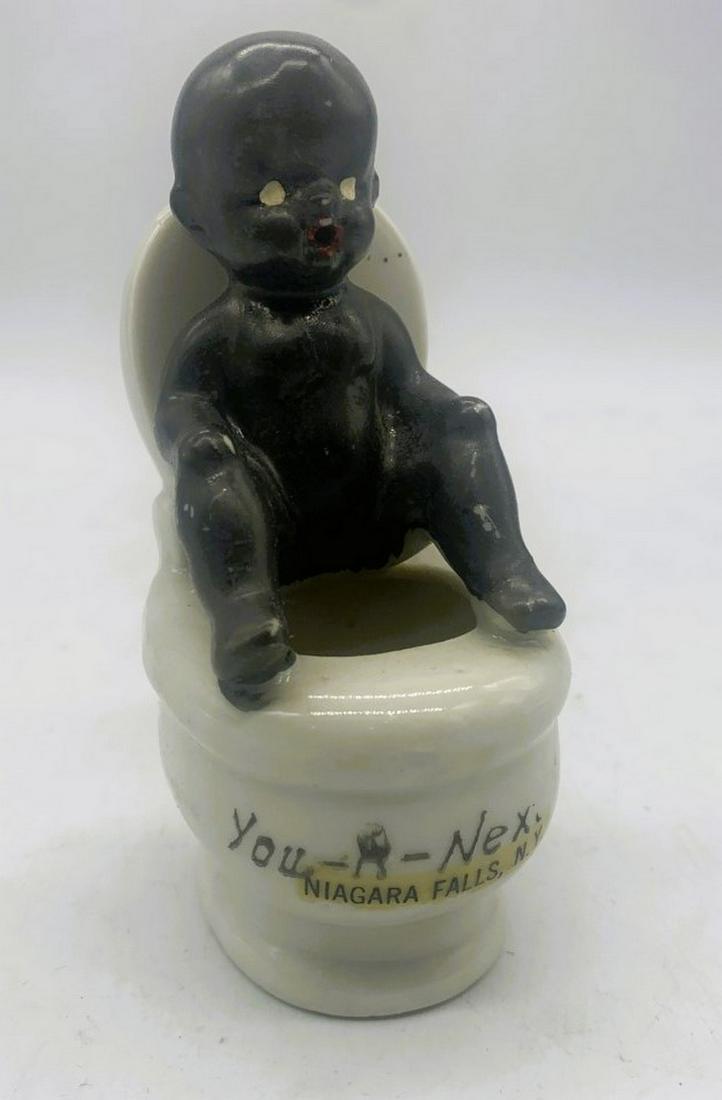 VINTAGE BLACK AMERICANA LITTLE BOY SITTING ON TOILET SOUVENIR (1 of 7)