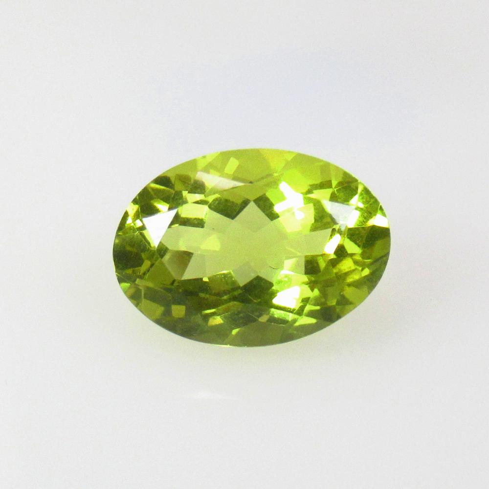 5.88 Ctw Natural Lemon Quartz Oval Cut: No Reserve! Title: 5.88 Ctw Natural Lemon Quartz Oval Cut Stone Clarity: VVS Gemstones: Natural Lemon Quartz Carat Weights: 5.88 Size/Dimensions: 14.10 x 10.00 x 7.20 mm Additional Information: Top Cl