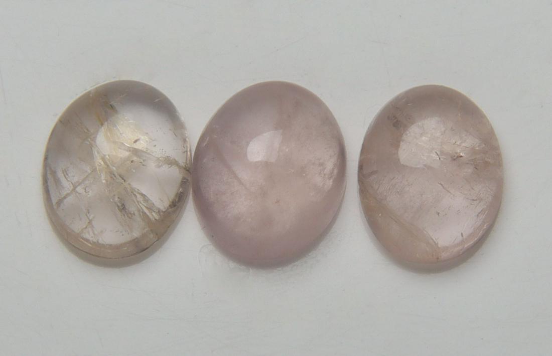 Beautiful 3.70 cts Natural Morganite Set: No Reserve! Title: Beautiful 3.70 cts Natural Morganite Set Additional Information: Gemstone : Natural Morganite Shape and Cut : Oval Cabochon Weight : 3.70 carats Measurements : 8.00x6.61x3.72 mm, 8x