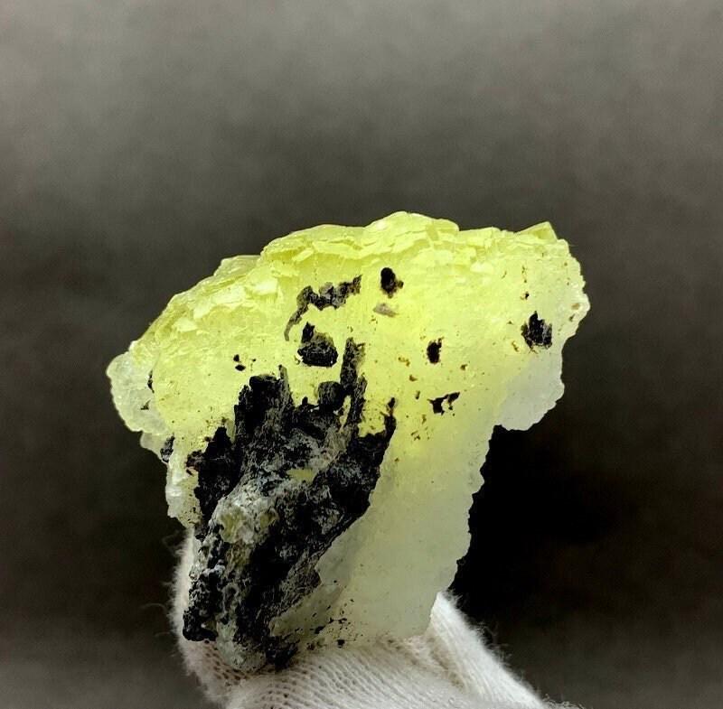 25 Grams Lovely Naturl Yellow bubble Brucite Crystals specimen From Baluchistan pakistan (1 of 8)