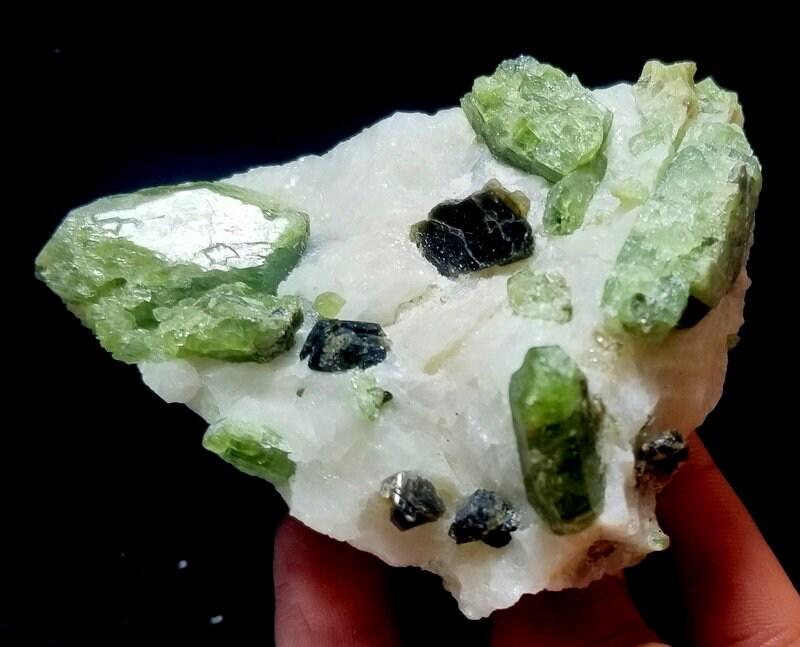 225 gram beautiful Rare Diposide specimen from Afghanistan (1 of 10)