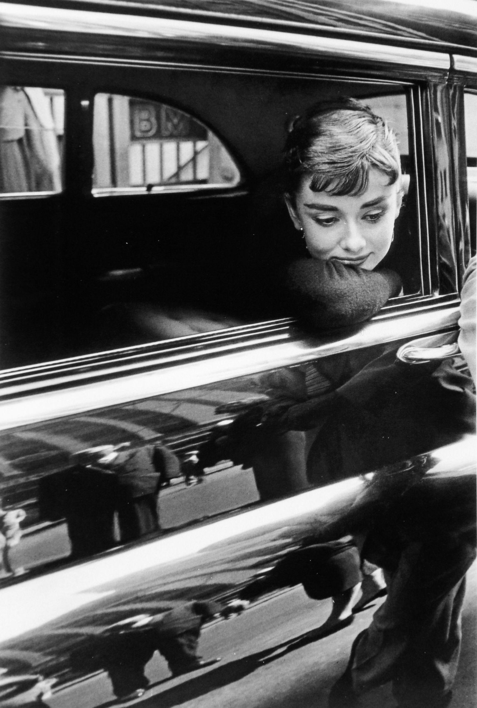 Dennis Stock: Audrey Hepburn in Sabrina. New York, 1954: Artist: Dennis Stock Title: Audrey Hepburn in Sabrina. New York, 1954 Print Date: 2008 Medium: High Quality Photo Print with Copyright Dennis Stock/Magnum Photos Printer Location: Printed in Italy - P