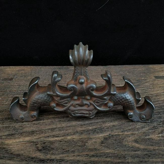 Chinese antique lion pen holder (1 of 1)