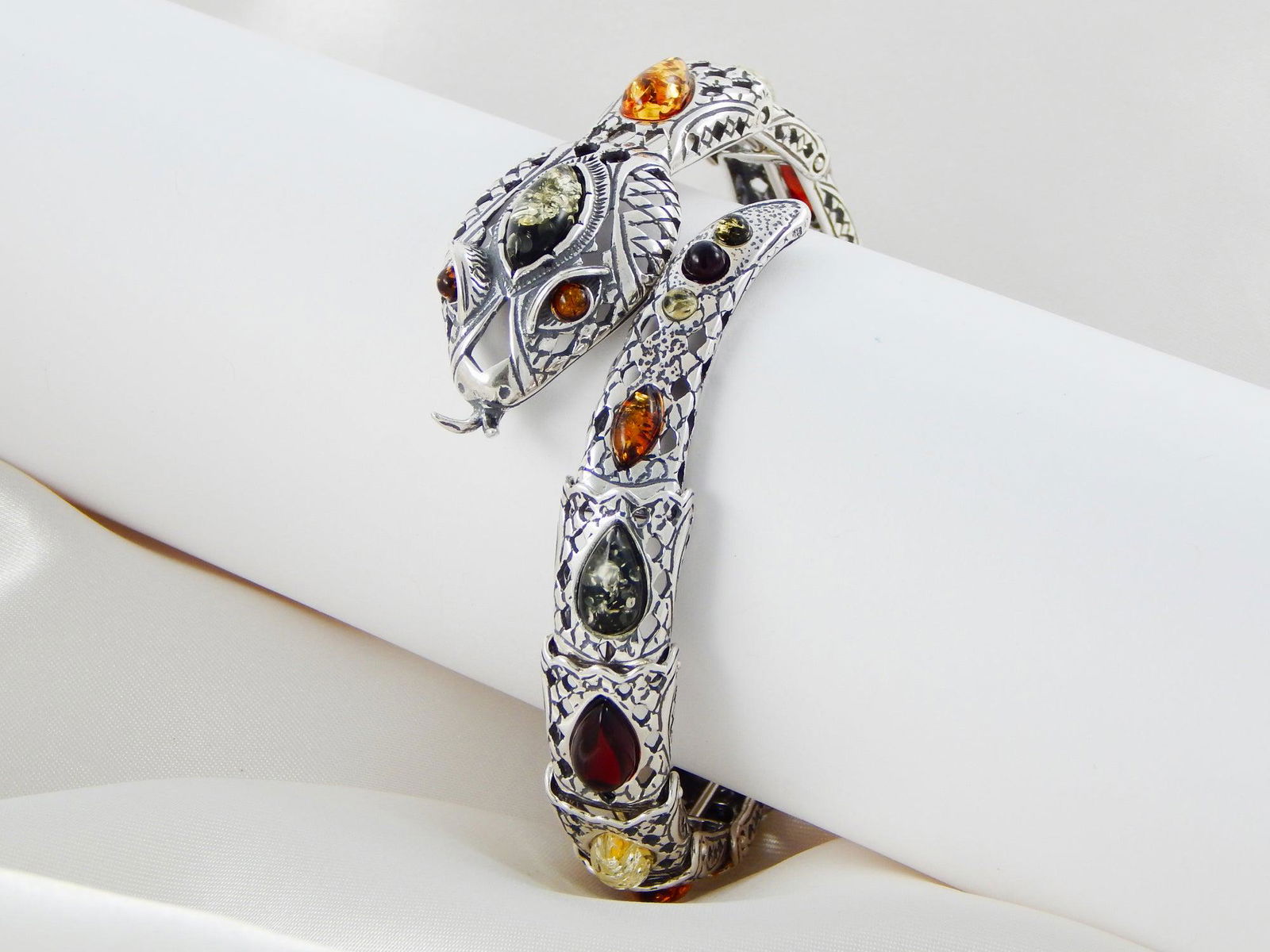 Natural Baltic Amber Rattle Snake Bracelet in 925 Sterling Silver (1 of 12)