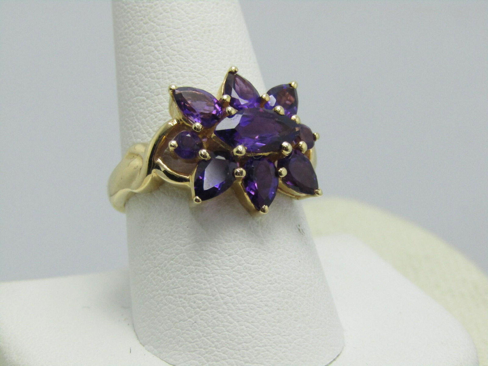 14kt Amethyst Cluster Ring, Signed STS, 6.60 gr., Marquise/Pear/Round, 2 TCW, Sz. 10 (1 of 7)