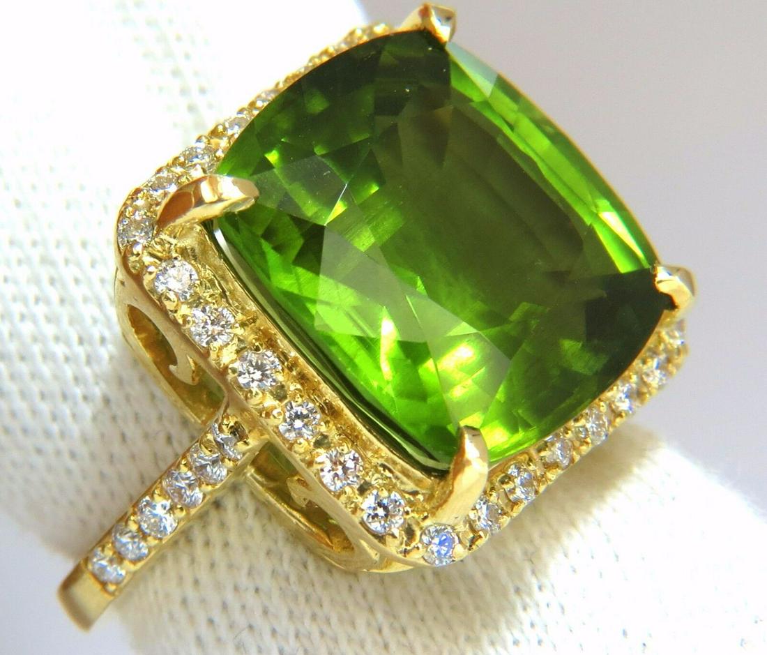 GIA 19.30ct NATURAL VIVID GREEN CUSHION PERIDOT DIAMOND RING HALO 18KT+ (1 of 10)
