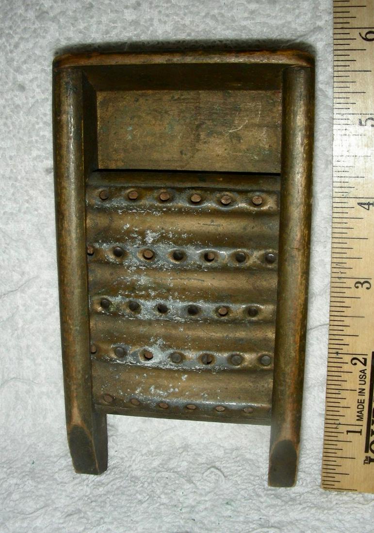 Miniature Tin Washboard (1 of 3)