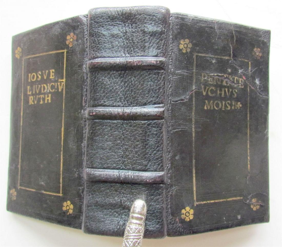 1532 BIBLE OLD TESTAMENT BIBLIA LATINA antique Pentateuch Joshua Judges & Ruth (1 of 9)