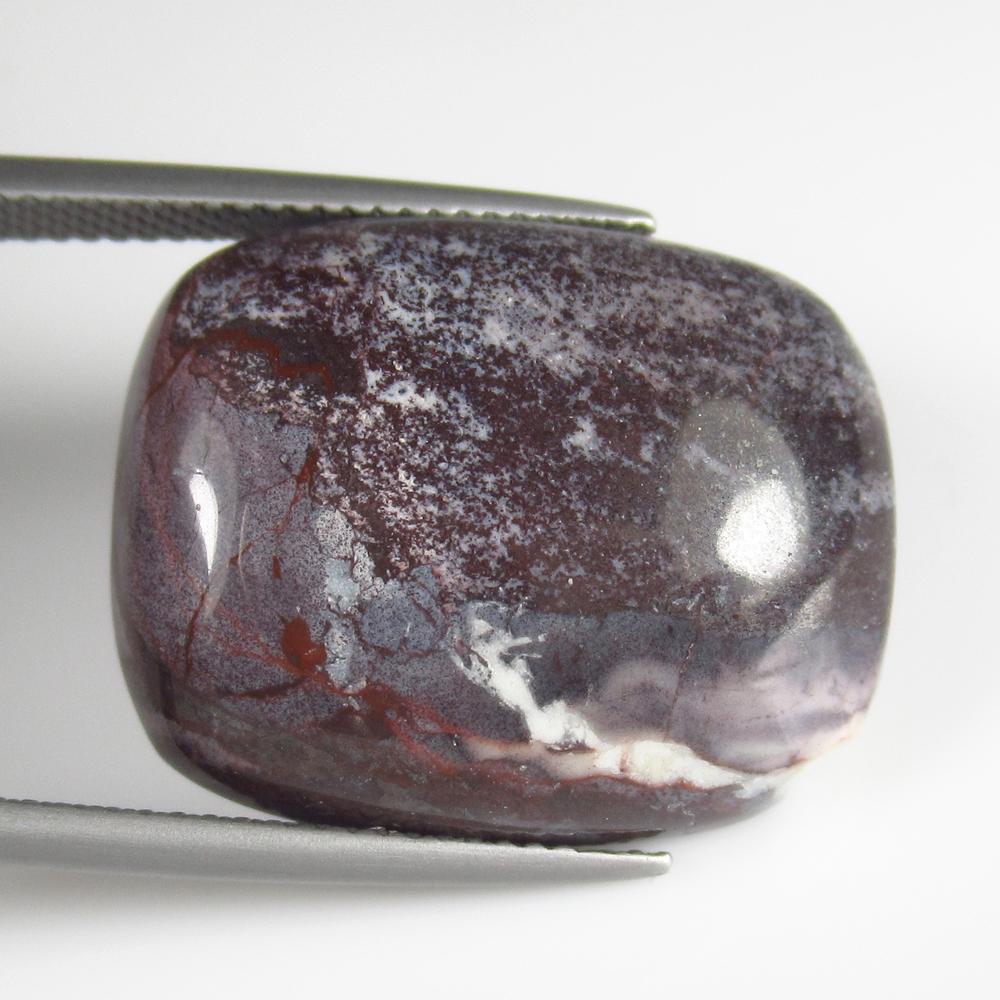 Natural Jasper Quartz - 25.56 Ct: No Reserve! Title: Natural Jasper Quartz - 25.56 Ct Origin: Brazil Weight: 25.56 Size/Dimensions: 22.0 x 18.0 x 7.0 mm Additional Information: Pieces : 1 No's / Shape : Cushion Cabochon / Color : Purp