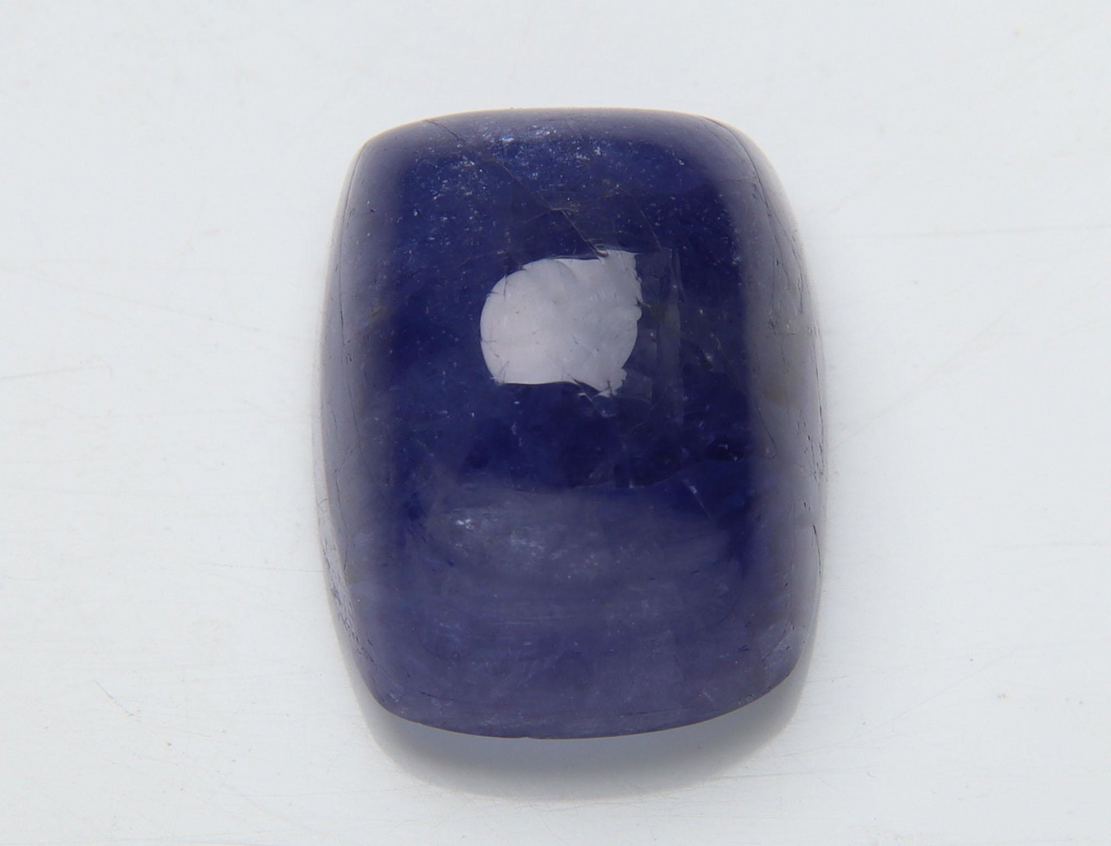 17.11 Cts Natural Tanzanite: No Reserve! Title: 17.11 Cts Natural Tanzanite Description: Gemstone : Natural Tanzanite Origin: Tanzania Weight : 17.11 carats Dimensions : 15x12 mm Shape/Cut: Rectengular Cabochan Color : Violet Tra