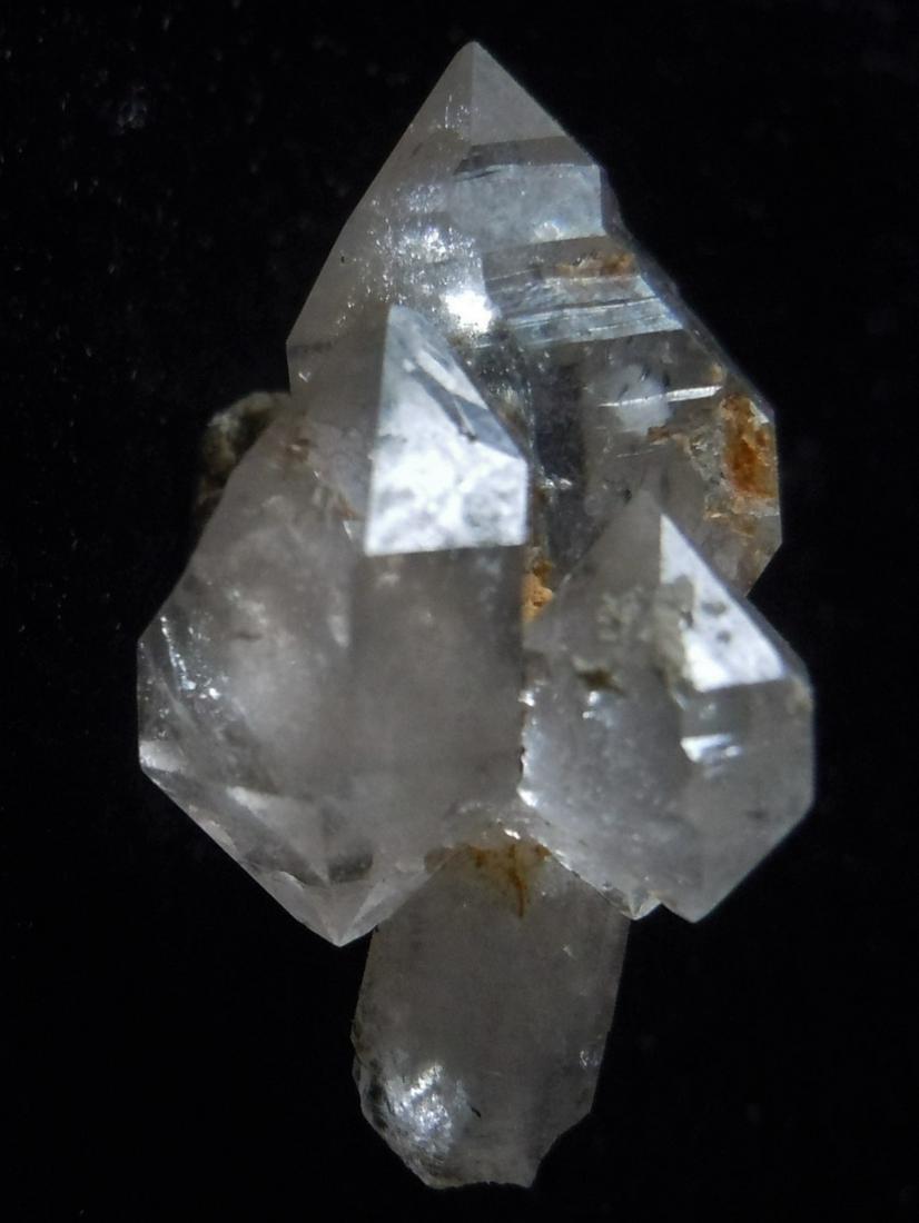 TWINNED QUARTZ CRYSTAL CLUSTER (1 of 4)