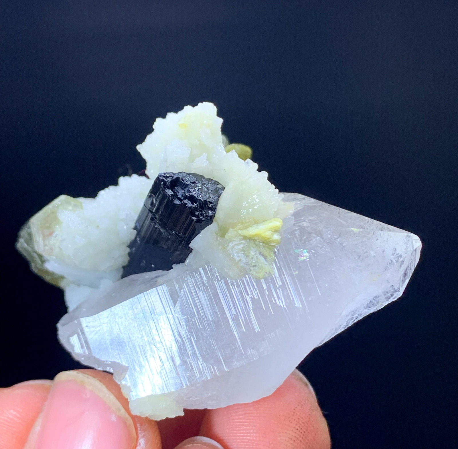 Natural Terminated Quartz with schrol tourmaline Mica and Albite, Mineral Specimen, Raw Tourmaline,: Materials: Gem type: Tourmaline Description Natural Terminated Quartz with schrol tourmaline Mica and Albite, Mineral Specimen, Raw Tourmaline, Tourmaline from Skardu Pakistan 36 Gram Weight : 36gram 