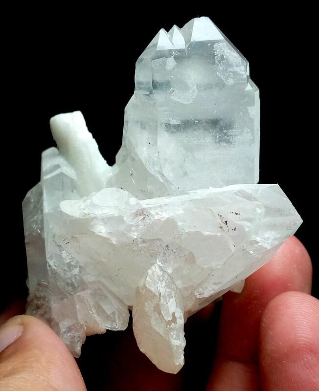 83 Grams Beautiful Cathedral Quartz Specimen from Skardu Pakistan (1 of 6)