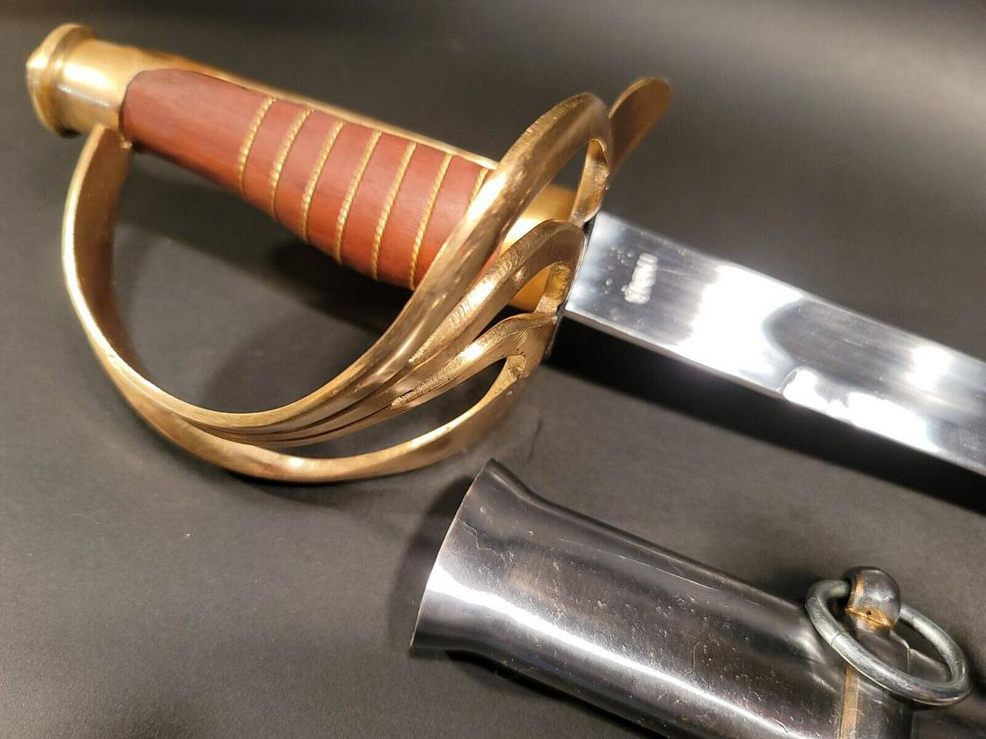 Civil War Wood Handle Heavy Calvary Saber Sword (1 of 11)