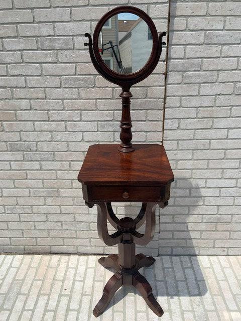 Antique Chippendale Style Mahogany Shaving Stand: Vintage from the 1900s Materials: mahogany, wood, glass Description Antique Chippendale Style Mahogany Shaving Stand Antique Chippendale shaving Stand in mahogany, circa 1830s. Adjustable swivel mirro