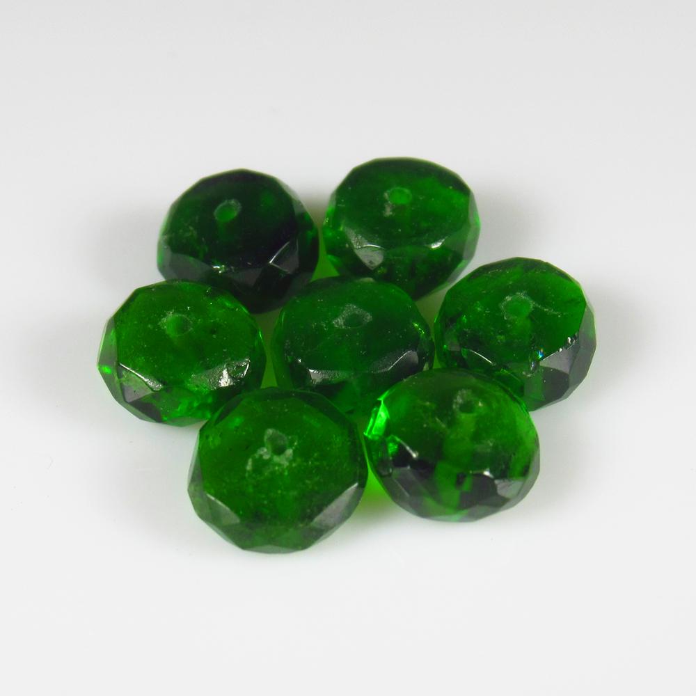 Natural Chrome Diopside Beads - 7.37 Ct: No Reserve! Title: Natural Chrome Diopside Beads - 7.37 Ct Origin: Russia Weight: 7.37 Size/Dimensions: 5.8 - 6.1 mm Additional Information: Pieces : 7 No's / Shape : Round Drilled Beads / Color : Gre