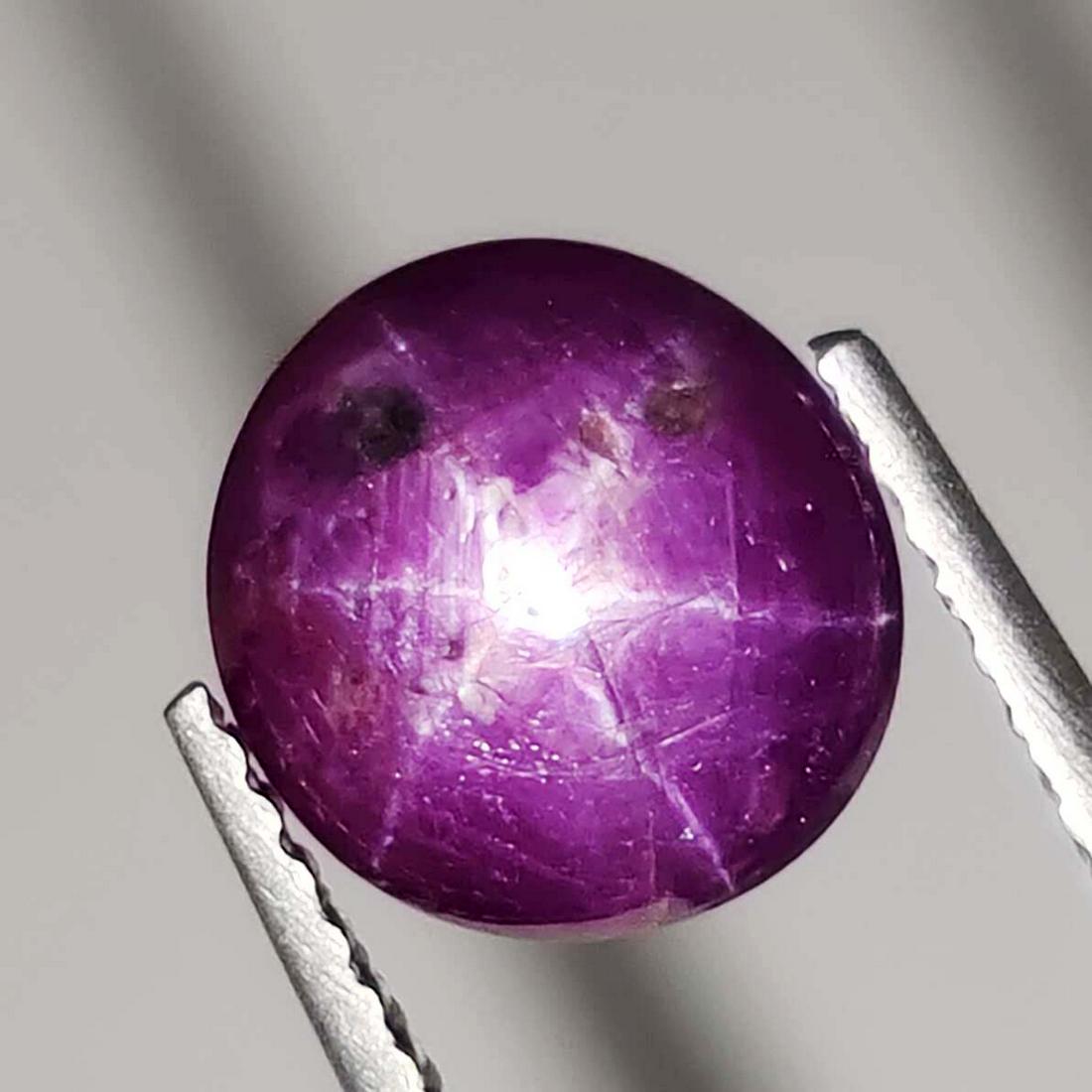 3.85 ct Natural Star Ruby (1 of 2)