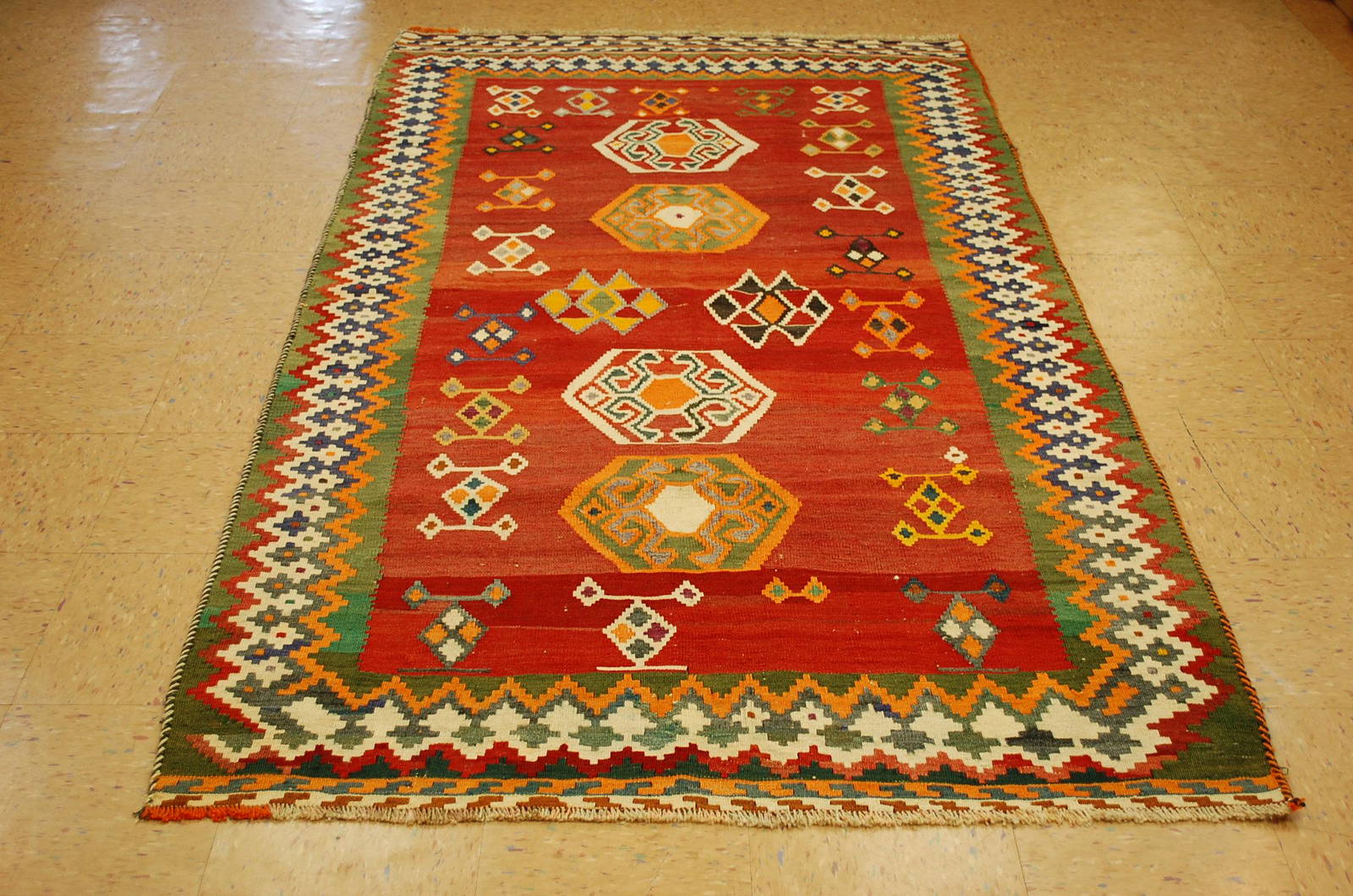 persian-shiraz-qashki-kilim-oriental-rug-4-7-x-8-5-auction