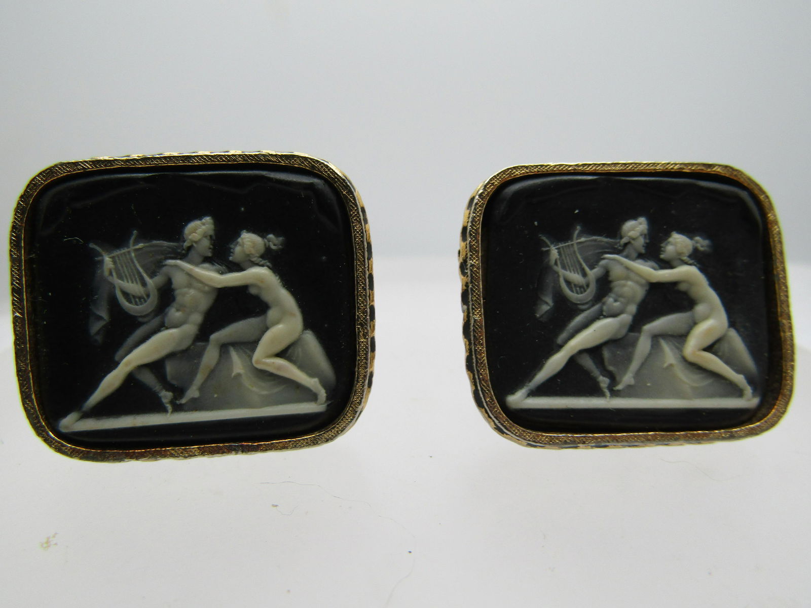 Vintage  Dante Incolay Cameo Cufflinks, 1950's-1960's (1 of 4)