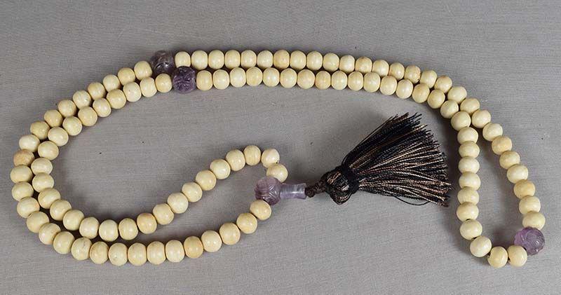 19c Chinese bone & amethyst MALA BUDDHIST ROSARY: Late Qing Dynasty (1890s to 1911) Chinese / Tibetan mala - Buddhist rosary consisting of 108 bone beads and 4 amethyst ones that serve as spacers dividing the prayer beads into groups of 27 each. Each