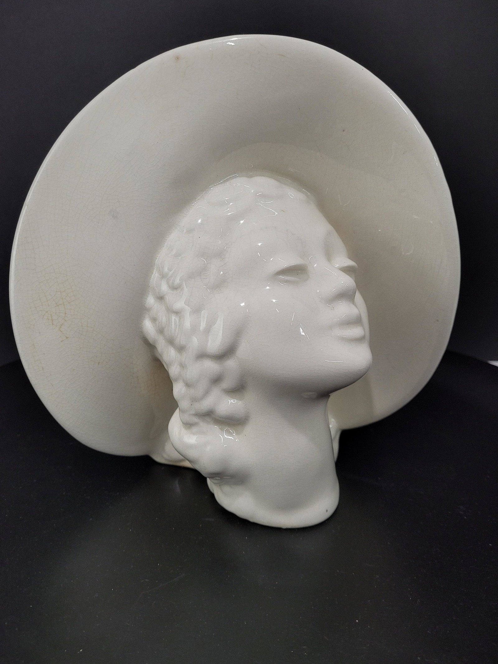 Art Deco Haeger Head Vase Off White Vintage Art Pottery Ceramic Woman with Broad Brimmed Hat (1 of 9)