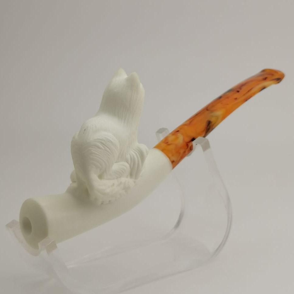 Cat Meerschaum Cigarette Holder: Title: Cat Meerschaum Cigarette Holder Materials: Meerschaum Dimension: 5.9 inch (15cm) Additional Information: Cat,Hand carved Meerschaum Cigarette Holder. Made in Turkey,Eskisehir by Meerschaum Carv