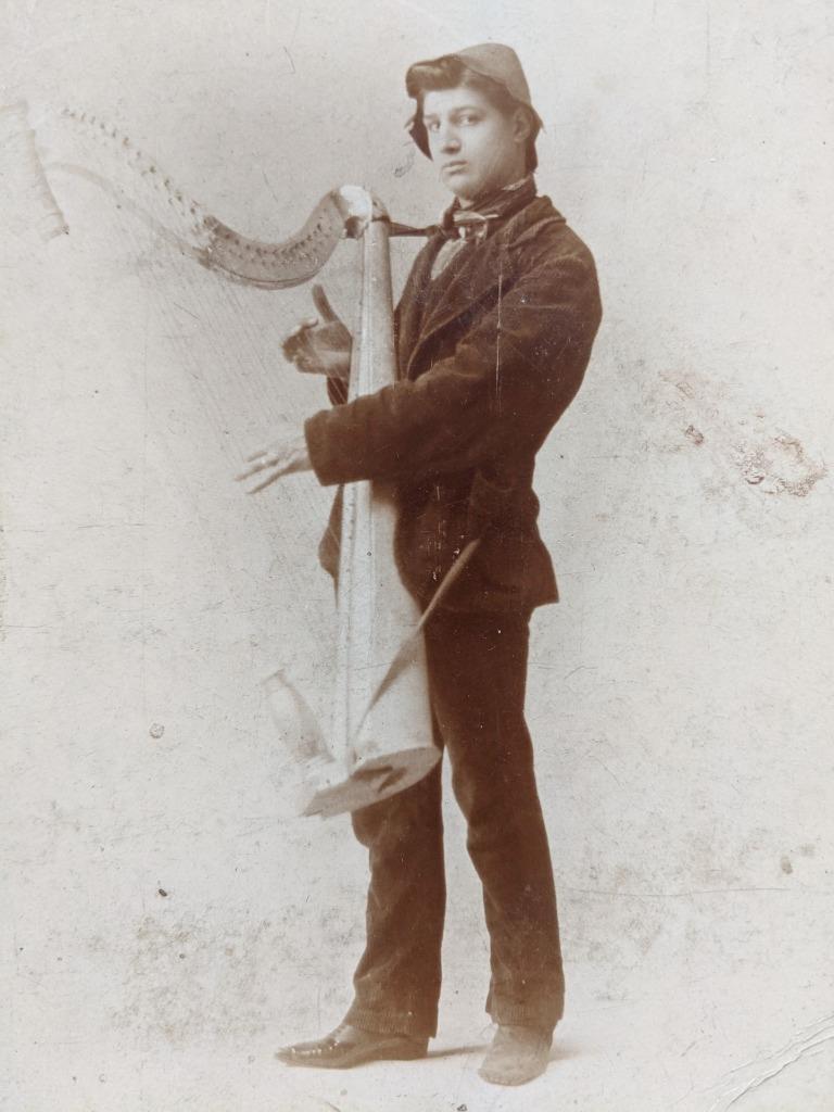 ca. 1870 s YOUNG MALE MUSICIAN PERFORMER CARRYING & PLAYING the HARP Feinberg NY (1 of 3)