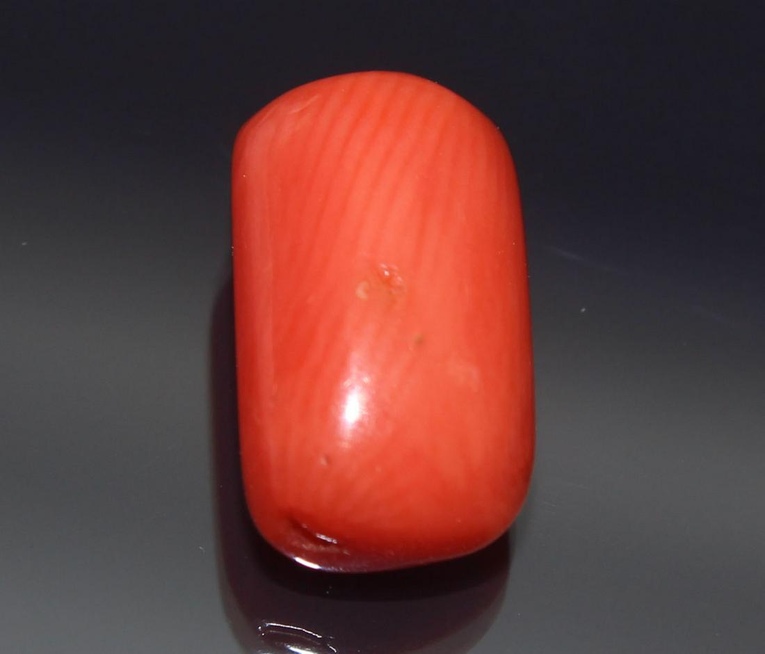 3.28 Cts Natural Coral: No Reserve! Title: 3.28 Cts Natural Coral Additional Information: Gemstone : Natural Coral Origin: Australia Weight : 3.28 carats Dimensions : 11.03x6.51x5.26 mm, Shape/Cut: Rectengular Cabochan Color