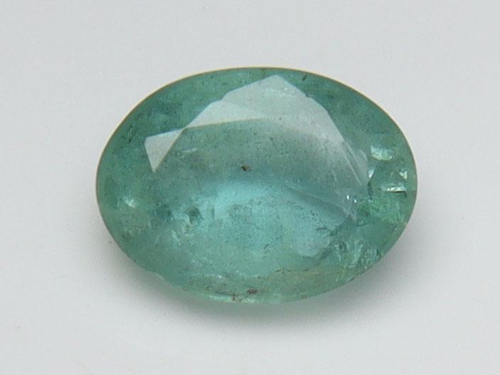0.82 Cts Natural Emerald (1 of 5)