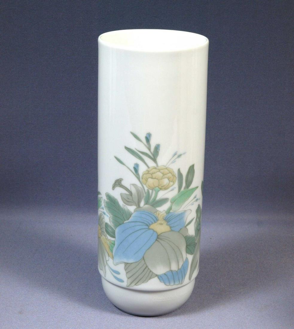 ROSENTHAL Studio Line VASE Flowers Germany Ambrogio Pozzi Signed: This is an absolutely stunning Vase from ROSENTHAL. The vase has pink flowers and greens. It is designed and signed by Ambrogio Pozzi, a famous designer for Rosenthal. The vase is 9" tall to the rim a