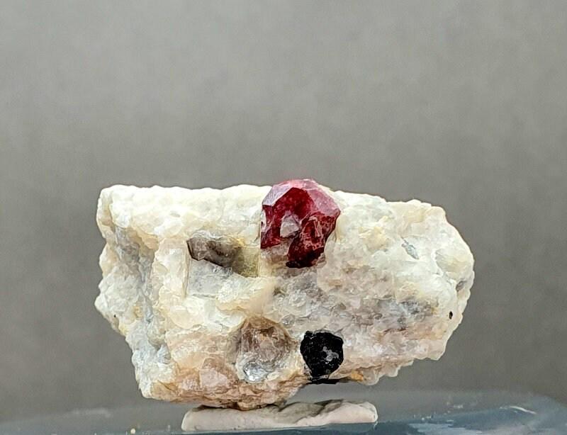 17 Grams Very Beautiful Natural Red Garnet Crystal Specimen From Skardu pakistan (1 of 8)