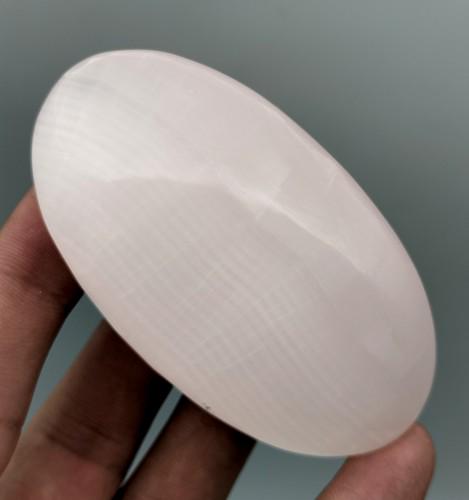 128 Gram Amazing Hand Made Pink Calcite Healing Palm (1 of 4)