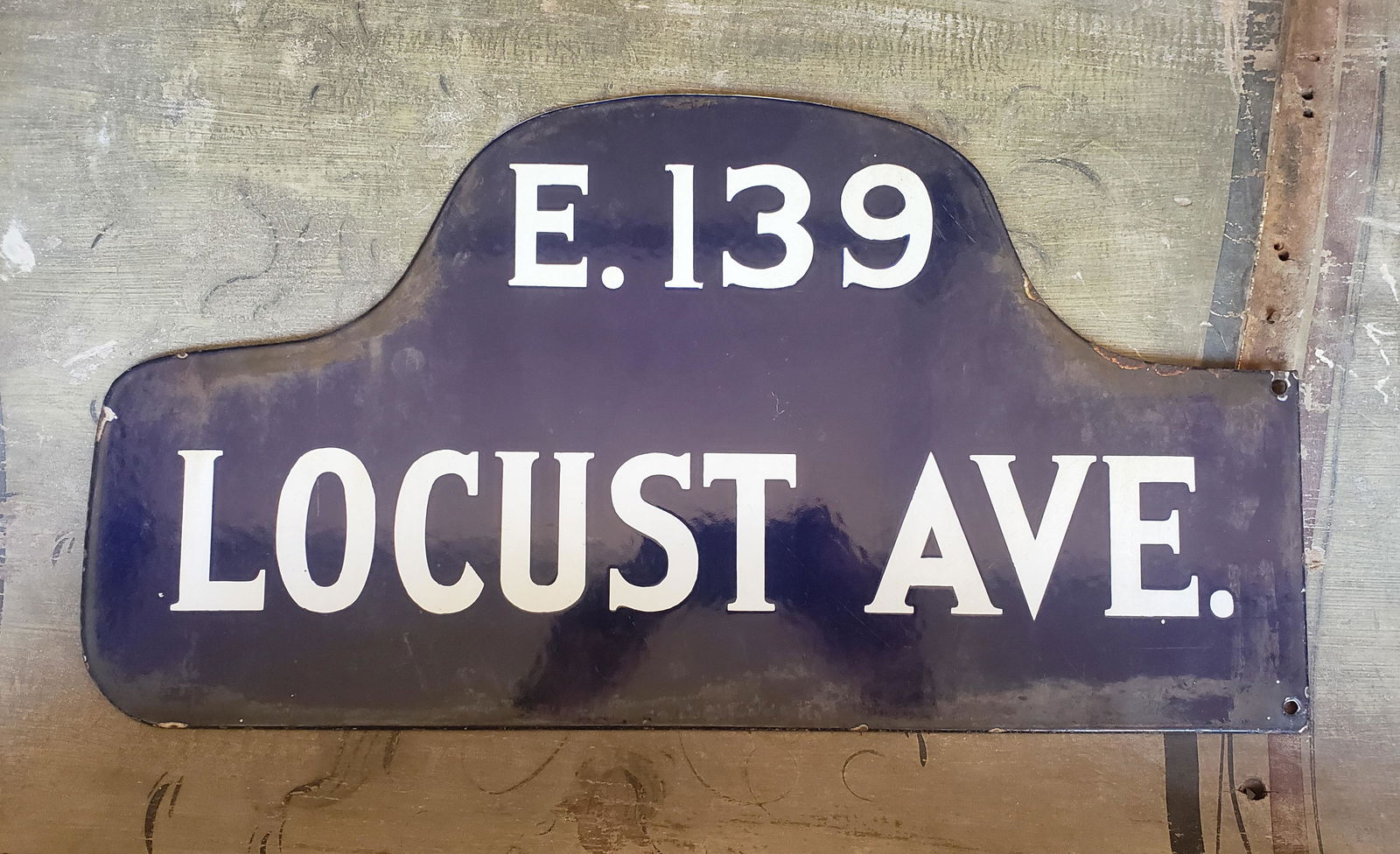 Rare NYC Humpback porcelain street sign E 139 & locust ave (1 of 3)