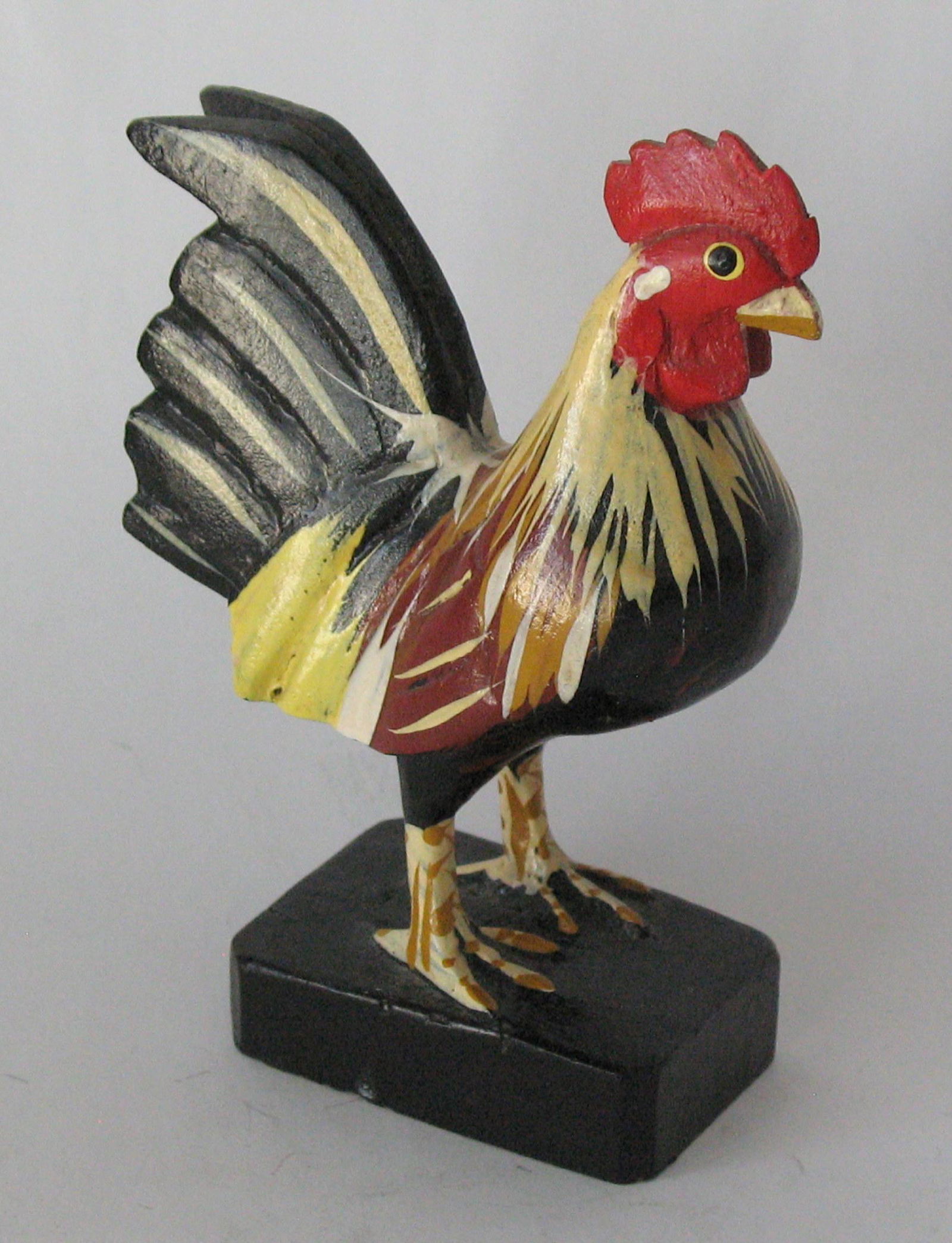 Vintage folk art wood carved rooster. (1 of 3)
