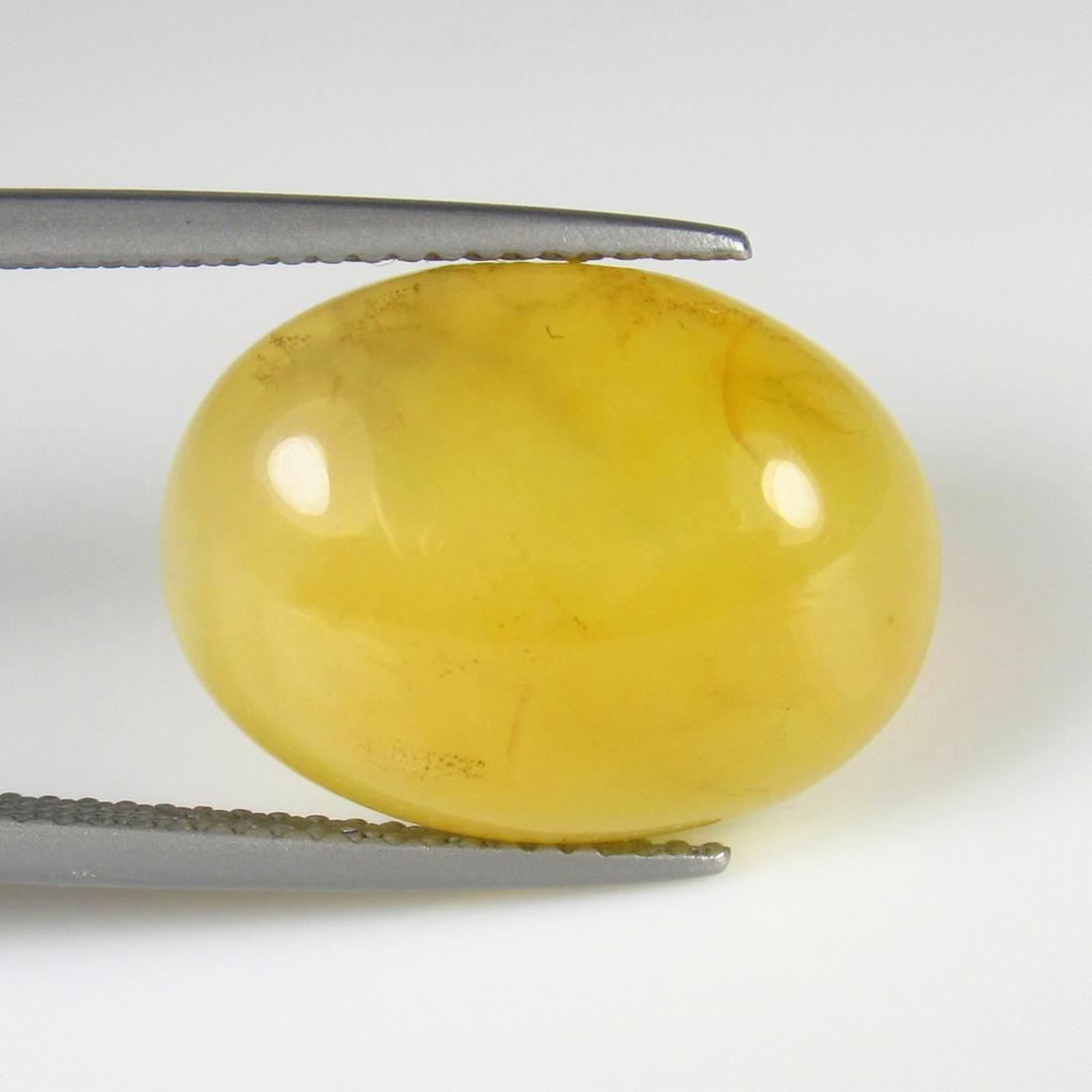 Natural Yellow Agate - 9.21 Ct: No Reserve! Title: Natural Yellow Agate - 9.21 Ct Origin: Turkey Weight: 9.21 Size/Dimensions: 17.5 x 13.0 x 6.7 mm Additional Information: Pieces : 1 No's / Shape : Oval Cabochon / Color : Yellow / C