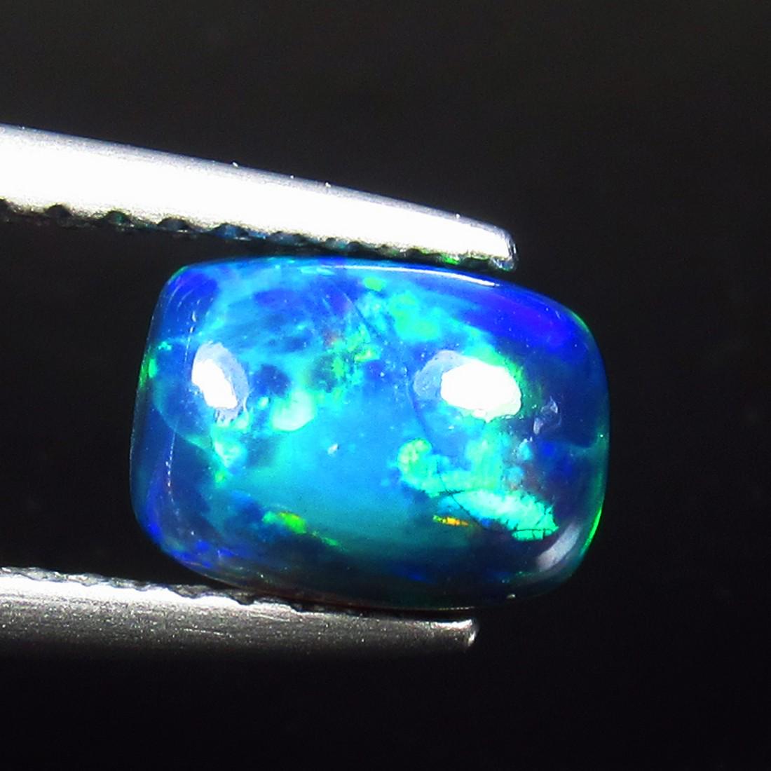 Natural Black Fire Opal - 0.76 Ct (1 of 3)