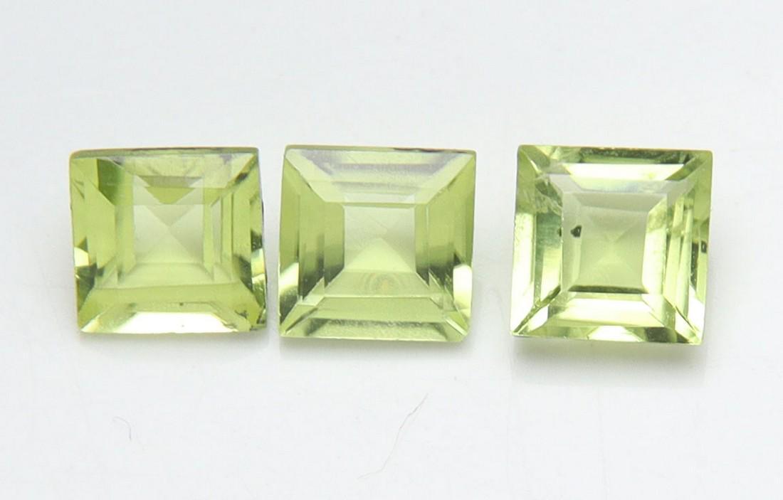 1.17 cts Natural Peridot Set (1 of 4)