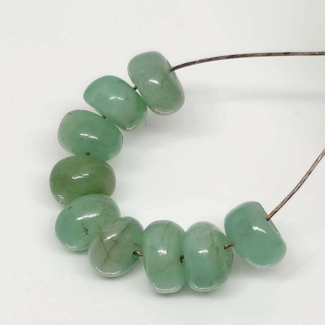 5 Ct Natural Emerald Drilled Beads: No Reserve! Title: 5 Ct Natural Emerald Drilled Beads Additional Information: Gemstones: Natural Emerlad Carat Weights: 5 ct Size/Dimensions: 4.50 - 5.00 mm Approx Treatment: None Materials & Techniqu