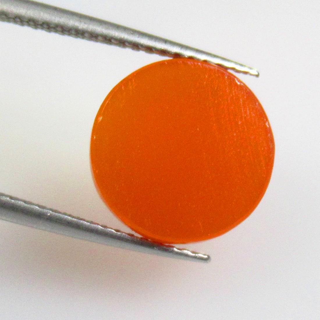 2.82 Ctw Natural Carnelian Round Cab: No Reserve! Title: 2.82 Ctw Natural Carnelian Round Cab Stone Clarity: Semi-Transparent Gemstones: Natural Carnelian Carat Weights: 2.82 Size/Dimensions: 11.10 x 11.10 x 2.40 mm Additional Information