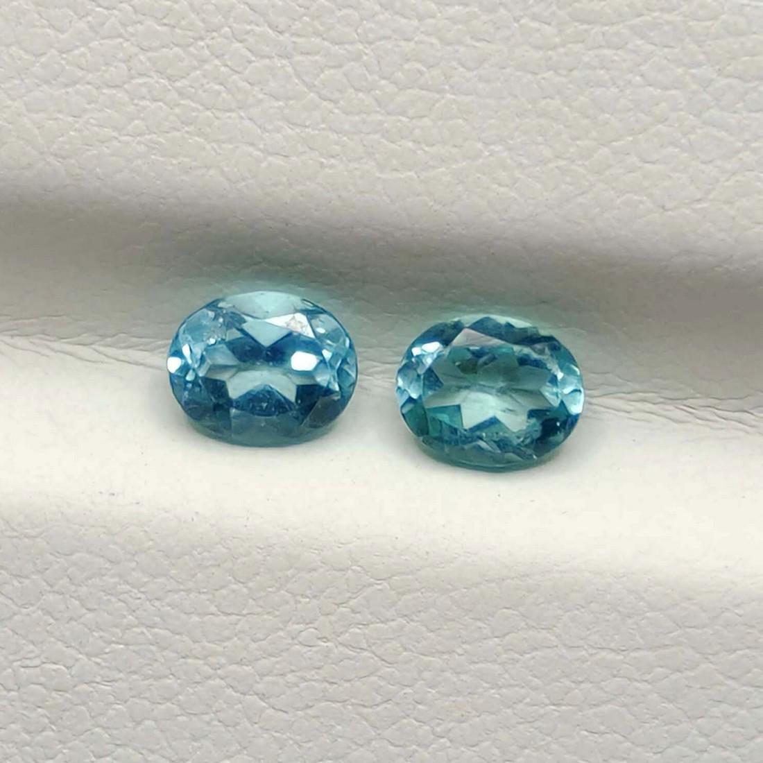 0.70 ct Natural Blue Apatite Pair (1 of 2)