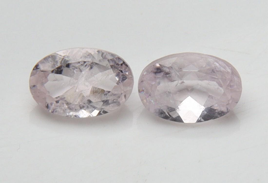 1.05 cts Natural Morganite Set: No Reserve! Title: 1.05 cts Natural Morganite Set Additional Information: Gemstone : Natural Morganite Shape and Cut : Oval Cut Weight : 1.05 carats Measurements : 6x4 mm Color : Peach Number of Stone