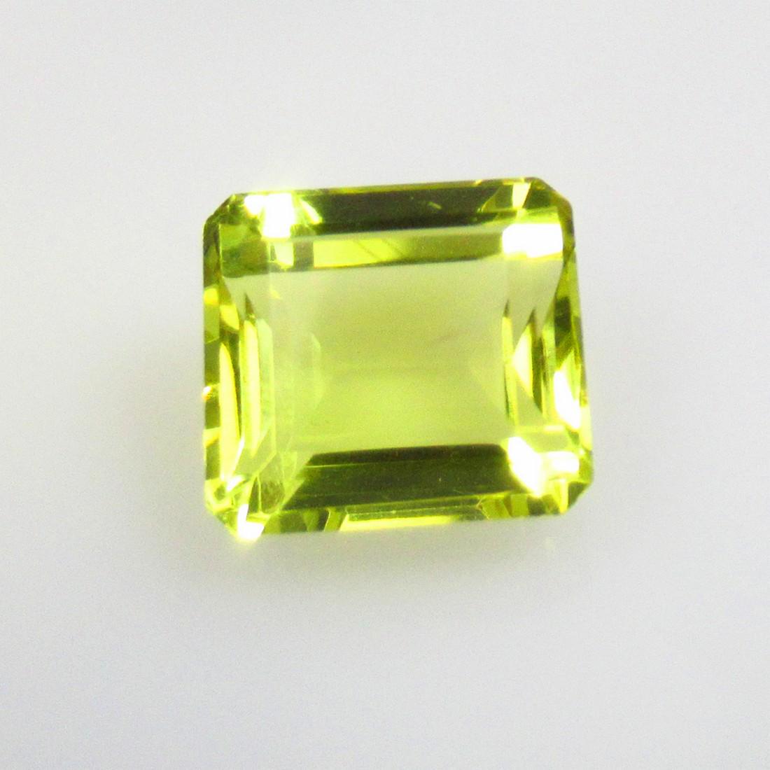 8.53 Ctw Natural Lemon Quartz Octagon Cut: No Reserve! Title: 8.53 Ctw Natural Lemon Quartz Octagon Cut Stone Clarity: VVS Gemstones: Natural Lemon Quartz Carat Weights: 8.53 Size/Dimensions: 12.40 x 11.30 x 7.50 mm Additional Information: Goo