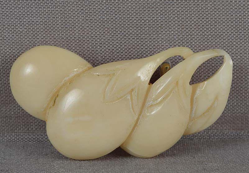 1930s mother of pearl OBIDOME netsuke EGGPLANTS (1 of 4)