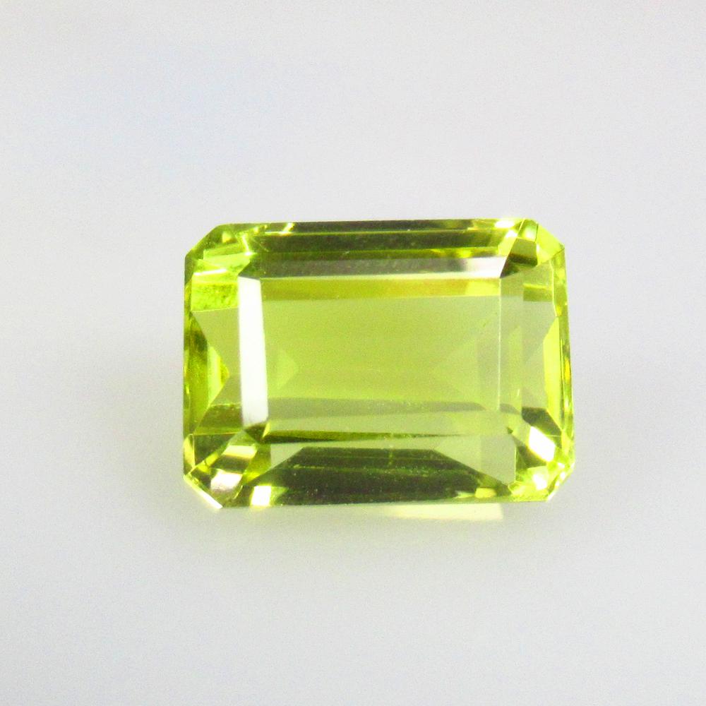 9.05 Ctw Natural Lemon Quartz Octagon Cut: No Reserve! Title: 9.05 Ctw Natural Lemon Quartz Octagon Cut Stone Clarity: VVS Gemstones: Natural Lemon Quartz Carat Weights: 9.05 Size/Dimensions: 13.50 x 10.00 x 8.40 mm Additional Information: Goo