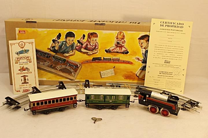 Paya Alicante train , windup, fully functional, c10. (1 of 20)