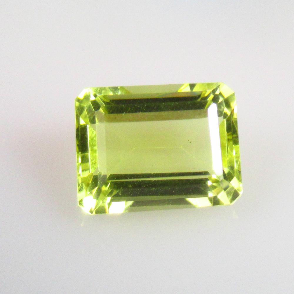 6.17 Ctw Natural Lemon Quartz Octagon Cut: No Reserve! Title: 6.17 Ctw Natural Lemon Quartz Octagon Cut Stone Clarity: VVS Gemstones: Natural Lemon Quartz Carat Weights: 6.17 Size/Dimensions: 12.30 x 9.50 x 6.70 mm Additional Information: Good
