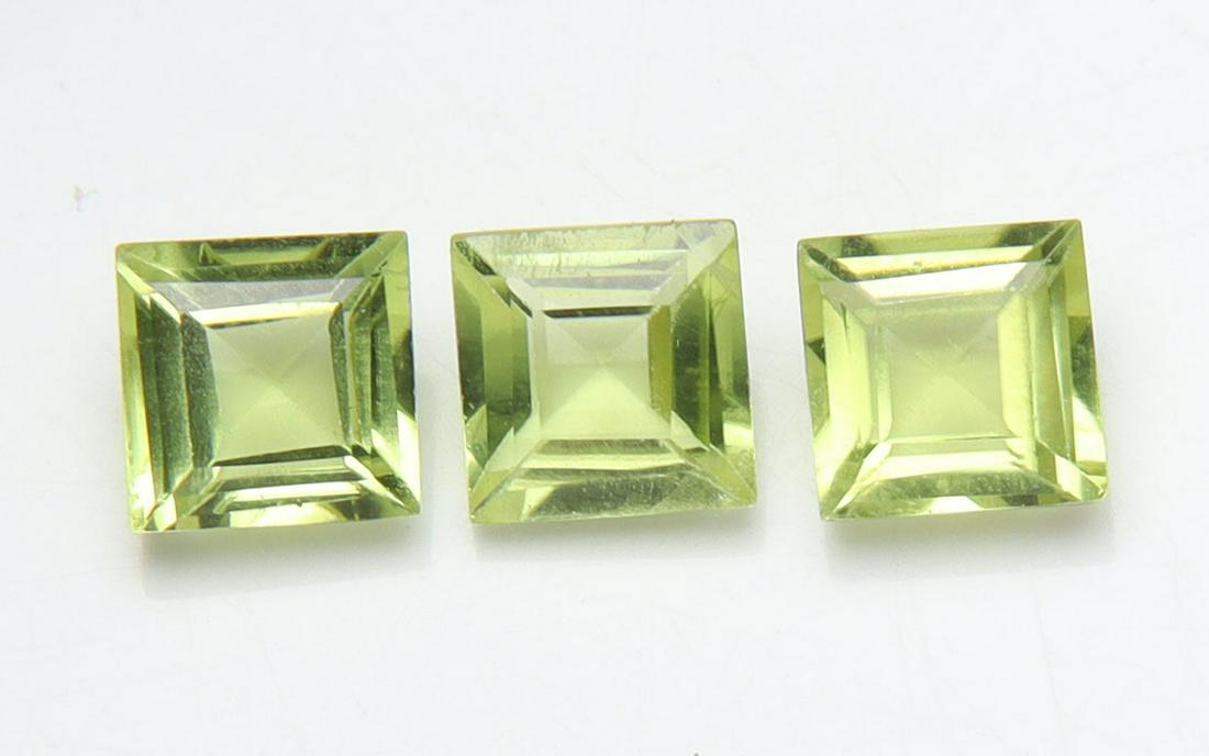 Top Quality " Gree Peridot Set " 1.17 cts Natural Peridot Set (1 of 3)
