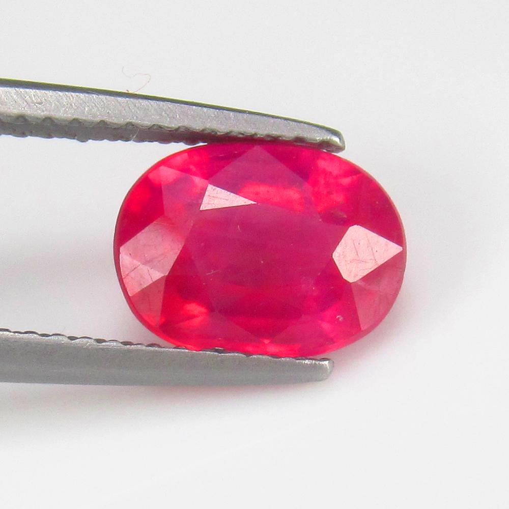 Natural Pinkish Red Ruby - 3.16 Ct (1 of 3)