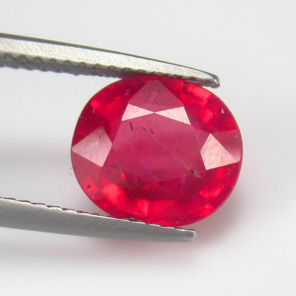 Natural Red Ruby - 4.11 Ct (1 of 3)