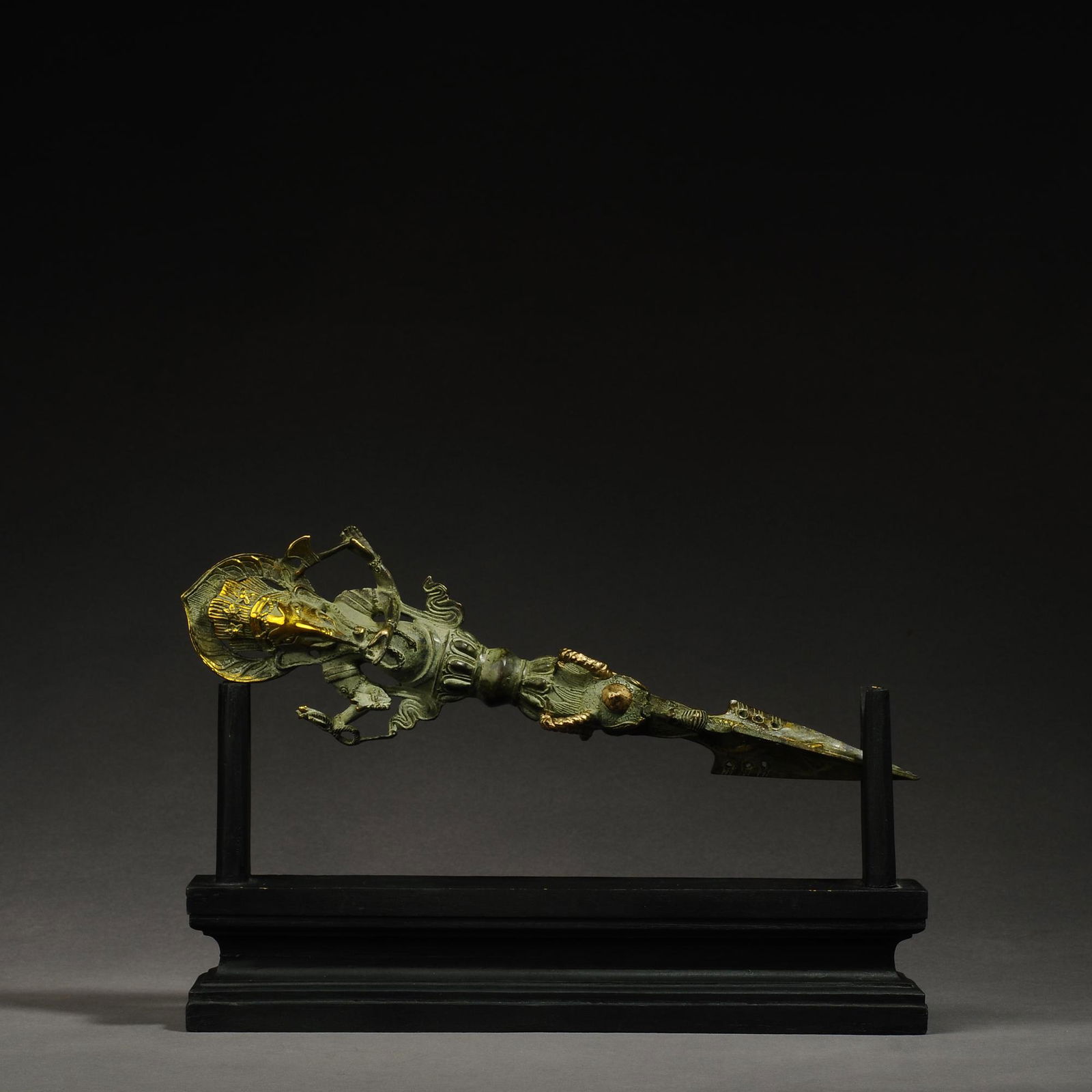 Tibetan bronze vajra sculpture (1 of 6)